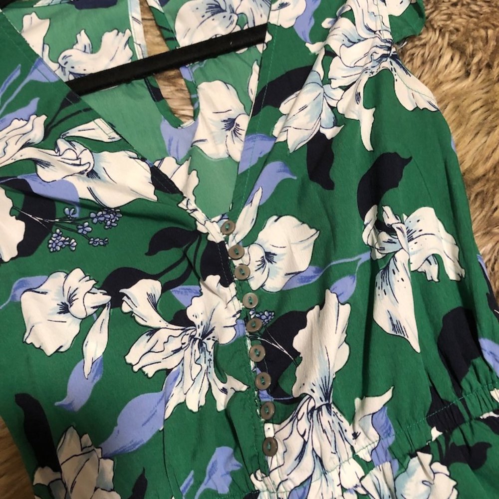 Green Floral Ruffle Romper - Picture 3 of 4